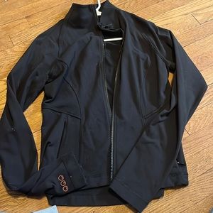 Lululemon jacket size 10